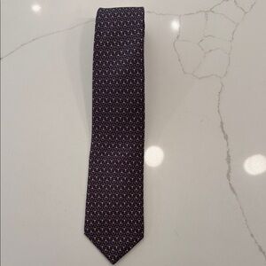 Brooks Brothers Dark Blue and Gold Patterned Tie